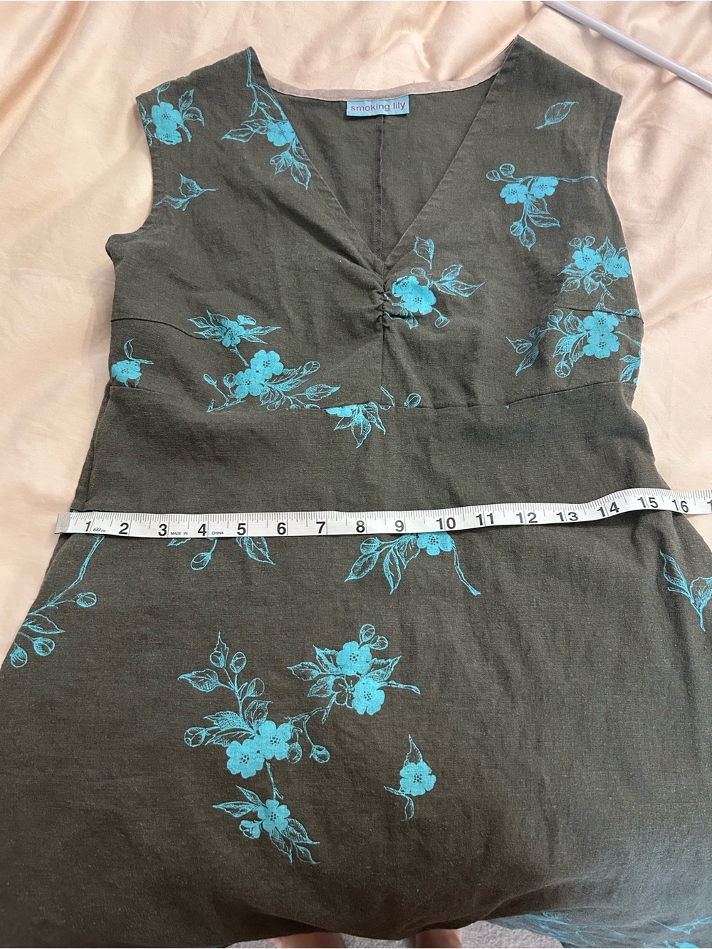 Smoking Lily Soft Charcoal Grey Floral V-Neck Midi Dress with Aqua Print - Picture 6 of 11